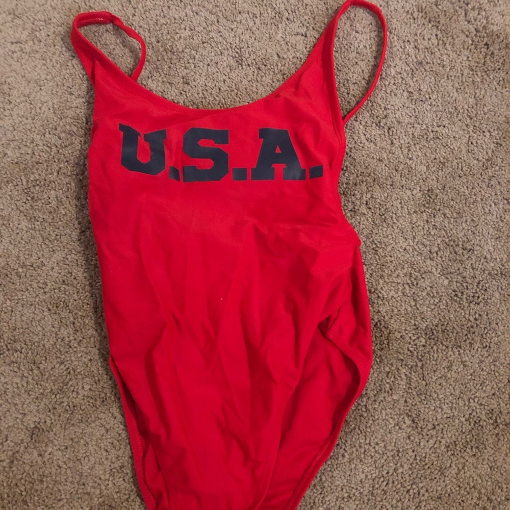 One piece swim suit